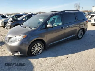 2017 Toyota Sienna XLE Auto Access Seat with VIN 5TDYZ3DC7HS872604, listed as a Copart auction lot 84915364 with 162,500 mi miles and Salvage Title. Bid and sale history available at DreamBid. Image 1.