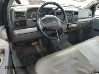 2004 Ford F-250 z VIN 1FDNF20L24ED29183, wystawiony jako Copart lot #61959525 z przebiegiem 217 046 mil mil oraz Szkoda całkowita • Salvage title. Historia ofert i sprzedaży dostępna na DreamBid. Obrazek 8.