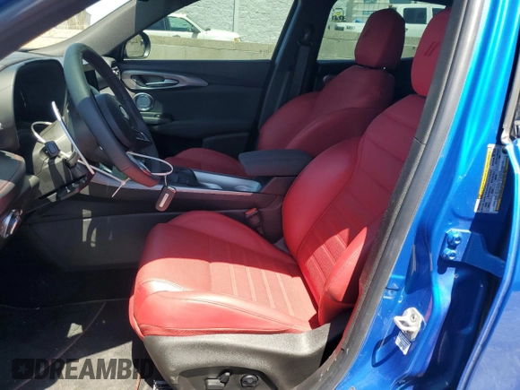 2024 Dodge Hornet R/T Plus z VIN ZACPDFDW2R3A25095, wystawiony jako Copart lot #54047445 z przebiegiem 5 090 mil mil oraz Szkoda całkowita • Salvage title. Historia ofert i sprzedaży dostępna na DreamBid. Obrazek 7.