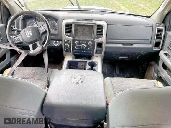 2015 Ram 1500 Outdoorsman z VIN 1C6RR7LM1FS688552, wystawiony jako Copart lot #57871575 z przebiegiem Nie podano mil oraz Czysty tytuł • Clean title. Historia ofert i sprzedaży dostępna na DreamBid. Obrazek 9.