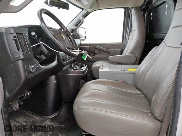 2020 Chevrolet Express Cargo with VIN 1GCWGAFG5L1277807, listed as a Copart auction lot 62069415 with 186,206 mi miles and Clean title. Bid and sale history available at DreamBid. Image 7.