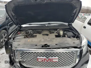 2018 GMC Yukon XL SLT with VIN 1GKS2GKC5JR330981, listed as a Copart auction lot 42771375 with 108,816 mi miles and Salvage Title. Bid and sale history available at carsss.com. Image 13.