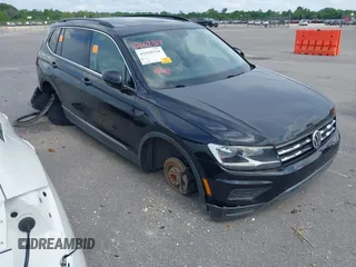 2018 Volkswagen Tiguan SEL with VIN 3VV3B7AX2JM049650, listed as a IAAI auction lot 42169314 with Not Provided miles and . Bid and sale history available at DreamBid. Image 1.