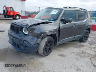 2017 Jeep Renegade Altitude z VIN ZACCJABB7HPE88450, wystawiony jako IAAI lot #41785466 z przebiegiem 119 370 mil mil oraz . Historia ofert i sprzedaży dostępna na DreamBid. Obrazek 17.