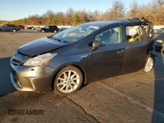 2014 Toyota Prius Two z VIN JTDZN3EUXEJ004032, wystawiony jako Copart lot #77436774 z przebiegiem 243 727 mil mil oraz Nie do naprawy • Non repairable. Historia ofert i sprzedaży dostępna na DreamBid. Obrazek 1.