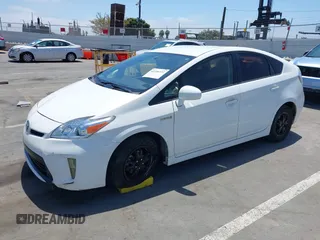 2013 Toyota Prius One z VIN JTDKN3DUXD5657826, wystawiony jako IAAI lot #42346122 z przebiegiem 129 882 mil mil oraz . Historia ofert i sprzedaży dostępna na DreamBid. Obrazek 2.