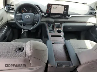 2023 Toyota Sienna LE z VIN 5TDKRKEC8PS156095, wystawiony jako Copart lot #60331685 z przebiegiem 52 968 mil mil oraz Szkoda całkowita • Salvage title. Historia ofert i sprzedaży dostępna na DreamBid. Obrazek 8.