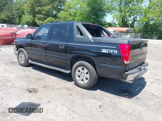 2003 Chevrolet Avalanche with VIN 3GNEC13T03G327322, listed as a IAAI auction lot 42309223 with 223,727 mi miles and . Bid and sale history available at DreamBid. Image 3.