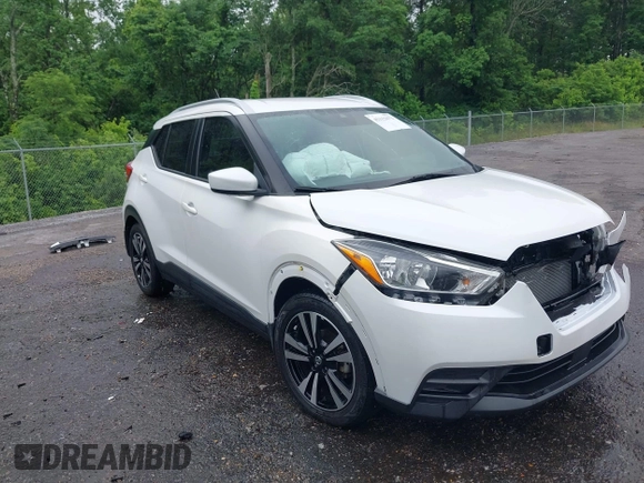 2020 Nissan Kicks SV z VIN 3N1CP5CV6LL479855, wystawiony jako IAAI lot #42112672 z przebiegiem 32 917 mil mil oraz . Historia ofert i sprzedaży dostępna na DreamBid. Obrazek 1.