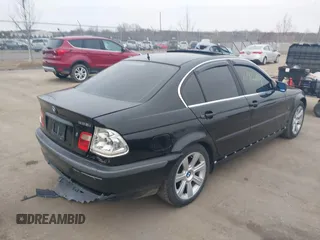 1999 BMW 3 Series 328i with VIN WBAAM5334XFR08077, listed as a IAAI auction lot 41792761 with 165,788 mi miles and . Bid and sale history available at DreamBid. Image 4.