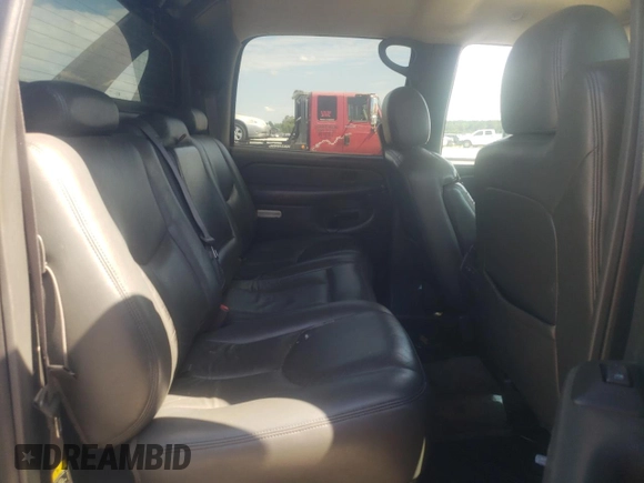 2003 Chevrolet Avalanche with VIN 3GNEK13T53G108133, listed as a Copart auction lot 70569734 with 362,578 mi miles and Salvage Title. Bid and sale history available at carsss.com. Image 10.