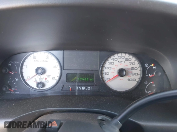 2006 Ford F-250 XL z VIN 1FTSX21P06ED33807, wystawiony jako IAAI lot #41824991 z przebiegiem 179 423 mil mil oraz . Historia ofert i sprzedaży dostępna na DreamBid. Obrazek 7.
