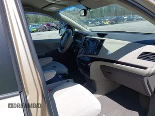 2012 Toyota Sienna LE AAS with VIN 5TDKK3DC9CS184090, listed as a IAAI auction lot 42123891 with 162,065 mi miles. Bid and sale history available at carsss.com. Image 5.