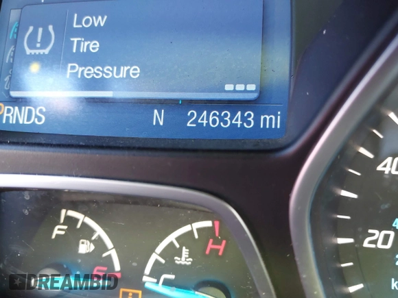 2015 Ford Escape SE with VIN 1FMCU0G70FUA46980, listed as a IAAI auction lot 41213582 with 246,343 mi miles. Bid and sale history available at carsss.com. Image 15.