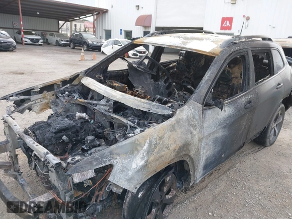2019 Jeep Cherokee Limited with VIN 1C4PJMDX7KD216689, listed as a IAAI auction lot 41671215 with Not Provided miles and . Bid and sale history available at DreamBid. Image 6.