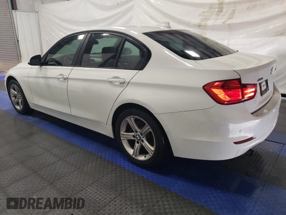2015 BMW 3 Series 320i xDrive with VIN WBA3C3C54FP662870, listed as a Copart auction lot 59716875 with 98,077 mi miles and Clean title. Bid and sale history available at DreamBid. Image 2.