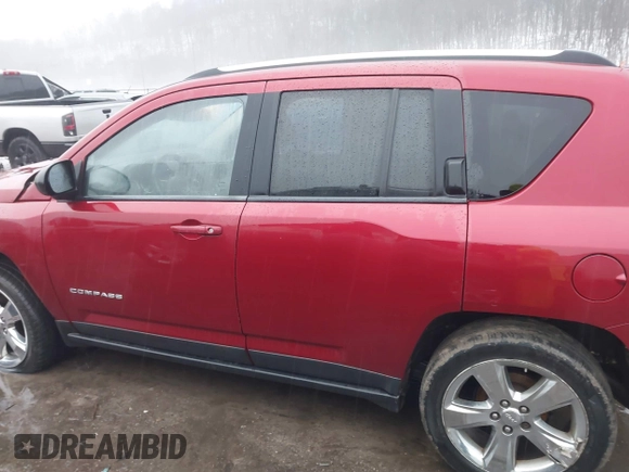2011 Jeep Compass Limited with VIN 1J4NF5FB5BD169706, listed as a IAAI auction lot 41454128 with 146,267 mi miles. Bid and sale history available at carsss.com. Image 14.