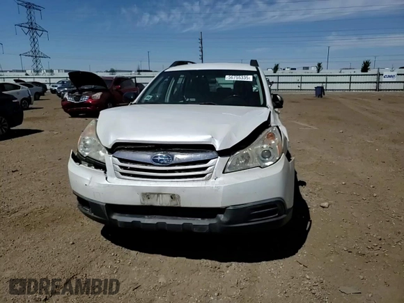 2011 Subaru Outback 2.5i z VIN 4S4BRCACXB3438773, wystawiony jako Copart lot #56755335 z przebiegiem 184 518 mil mil oraz Szkoda całkowita • Salvage title. Historia ofert i sprzedaży dostępna na DreamBid. Obrazek 13.