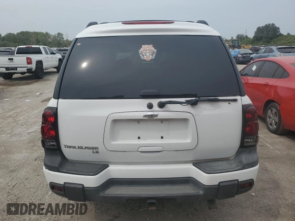 2005 Chevrolet TrailBlazer LS with VIN 1GNET16S556113398, listed as a Copart auction lot 71268844 with Not Provided miles and Salvage Title. Bid and sale history available at DreamBid. Image 6.