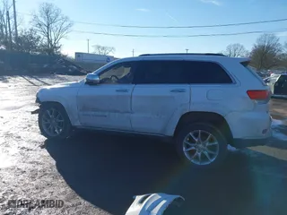2014 Jeep Grand Cherokee Summit with VIN 1C4RJFJT4EC500362, listed as a IAAI auction lot 41332347 with 159,197 mi miles. Bid and sale history available at carsss.com. Image 15.