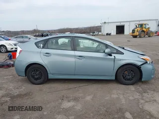 2014 Toyota Prius Four with VIN JTDKN3DU7E1752501, listed as a IAAI auction lot 41833673 with 97,001 mi miles. Bid and sale history available at carsss.com. Image 12.