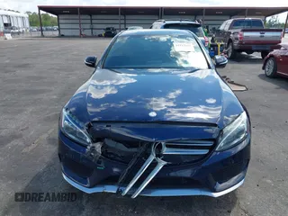 2015 Mercedes-Benz C 300 z VIN 55SWF4JB2FU088476, wystawiony jako IAAI lot #41913454 z przebiegiem 145 179 mil mil oraz . Historia ofert i sprzedaży dostępna na DreamBid. Obrazek 12.