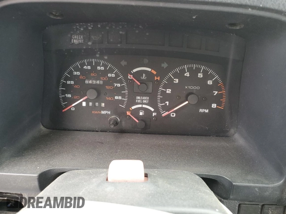 1993 Geo Tracker z VIN 2CNBJ18UXP6921660, wystawiony jako Copart lot #58027275 z przebiegiem 64 349 mil mil oraz Tytuł czysty. Historia ofert i sprzedaży dostępna na DreamBid. Obrazek 9.