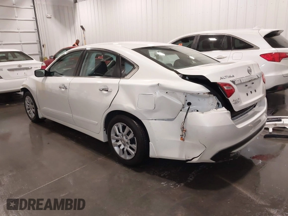 2016 Nissan Altima SV with VIN 1N4AL3AP5GC215428, listed as a IAAI auction lot 41712804 with 94,526 mi miles and . Bid and sale history available at DreamBid. Image 3.