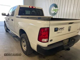 2019 Ram 1500 Tradesman z VIN 1C6RR7FG5KS602112, wystawiony jako IAAI lot #41989813 z przebiegiem 108 386 mil mil oraz . Historia ofert i sprzedaży dostępna na DreamBid. Obrazek 1.