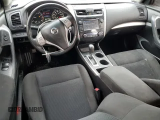 2015 Nissan Altima SV z VIN 1N4AL3AP2FC116869, wystawiony jako Copart lot #56748255 z przebiegiem 129 818 mil mil oraz Czysty tytuł • Clean title. Historia ofert i sprzedaży dostępna na DreamBid. Obrazek 8.