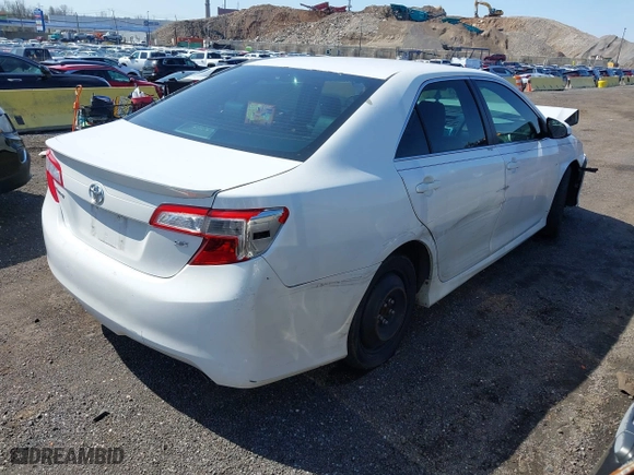 2014 Toyota Camry L with VIN 4T1BF1FK6EU446445, listed as a IAAI auction lot 41941091 with 114,884 mi miles. Bid and sale history available at carsss.com. Image 4.