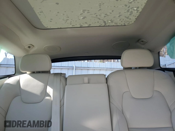 2024 Volvo XC60 Ultimate Dark Theme с VIN YV4L12RM9R1714600, выставлен на аукционе Copart как лот 77959124 с пробегом 21 836 миль миль и Списание • Salvage title. История ставок и продаж доступна на DreamBid. Изображение 10.