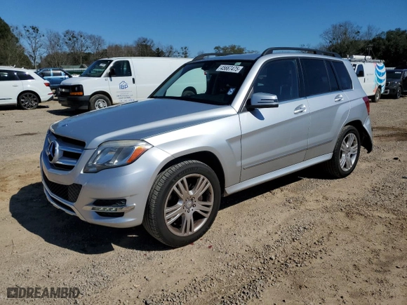 2014 Mercedes-Benz GLK-Class GLK 350 with VIN WDCGG5HB1EG333992, listed as a Copart auction lot 45667475 with 174,805 mi miles and Salvage Title. Bid and sale history available at carsss.com. Image 1.