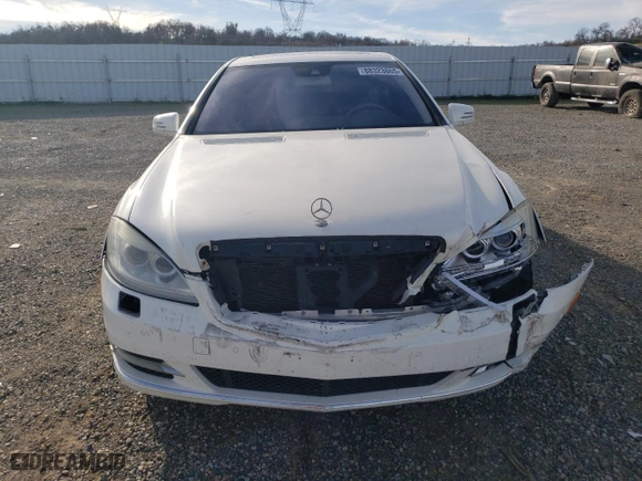 2011 Mercedes-Benz S-Class S 550 with VIN WDDNG7BB6BA413410, listed as a Copart auction lot 88323865 with 221,648 mi miles and Salvage Title. Bid and sale history available at carsss.com. Image 5.