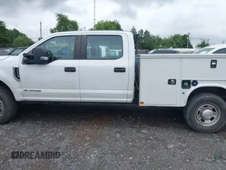 2019 Ford F-350 Platinum with VIN 1FT7W3BTXKEG58288, listed as a IAAI auction lot 42630082 with 161,637 mi miles and . Bid and sale history available at DreamBid. Image 14.
