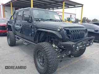 2020 Jeep Gladiator Rubicon z VIN 1C6JJTBG7LL102189, wystawiony jako IAAI lot #42320968 z przebiegiem 68 266 mil mil oraz . Historia ofert i sprzedaży dostępna na DreamBid. Obrazek 1.