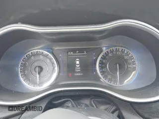 2015 Chrysler 200 Limited с VIN 1C3CCCABXFN588950, выставлен на аукционе IAAI как лот 42014371 с пробегом 152 928 миль миль и . История ставок и продаж доступна на DreamBid. Изображение 7.