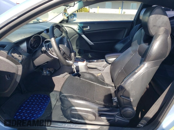 2010 Hyundai Genesis Coupe с VIN KMHHU6KH4AU024286, выставлен на аукционе Copart как лот 59054655 с пробегом 144 325 миль миль и Чистый • Clean title. История ставок и продаж доступна на DreamBid. Изображение 7.
