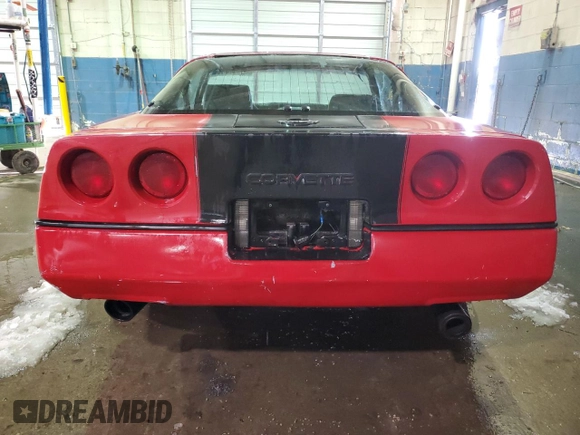 1984 Chevrolet Corvette z VIN 1G1AY0789E5120004, wystawiony jako Copart lot #45054405 z przebiegiem 43 294 mil mil oraz Czysty tytuł • Clean title. Historia ofert i sprzedaży dostępna na DreamBid. Obrazek 6.