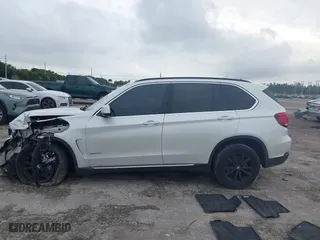 2015 BMW X5 sDrive35i with VIN 5UXKR2C53F0H37625, listed as a IAAI auction lot 41381467 with 110,524 mi miles. Bid and sale history available at carsss.com. Image 13.