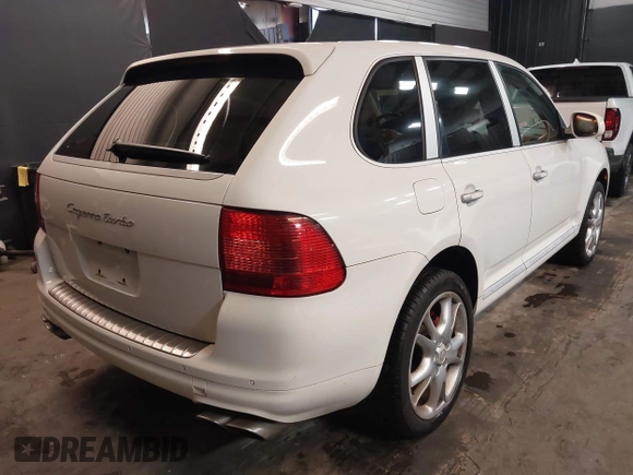 2006 Porsche Cayenne Turbo with VIN WP1AC29P06LA91297, listed as a IAAI auction lot 41442243 with 161,327 mi miles. Bid and sale history available at carsss.com. Image 4.