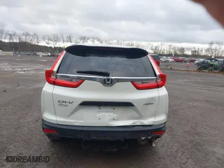 2018 Honda CR-V LX with VIN 2HKRW6H36JH215443, listed as a IAAI auction lot 41918067 with 125,642 mi miles. Bid and sale history available at carsss.com. Image 17.
