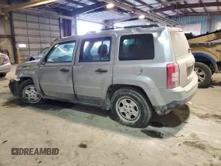2016 Jeep Patriot Sport SE z VIN 1C4NJPBA8GD679214, wystawiony jako Copart lot #88990335 z przebiegiem 131 640 mil mil oraz Szkoda całkowita • Salvage title. Historia ofert i sprzedaży dostępna na DreamBid. Obrazek 2.