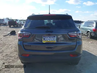 2022 Jeep Compass Latitude with VIN 3C4NJDBB3NT189648, listed as a IAAI auction lot 41334098 with 45,140 mi miles and . Bid and sale history available at DreamBid. Image 15.