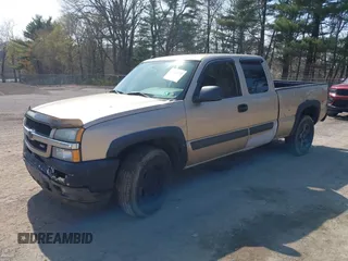 2005 Chevrolet Silverado 1500 Z71 with VIN 2GCEK19B951171707, listed as a IAAI auction lot 42062775 with 129,044 mi miles and . Bid and sale history available at DreamBid. Image 22.