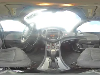 2014 Chevrolet Sonic LT z VIN 1G1JC5SH6E4156225, wystawiony jako Copart lot #54017215 z przebiegiem 161 854 mil mil oraz Szkoda całkowita • Salvage title. Historia ofert i sprzedaży dostępna na DreamBid. Obrazek 14.