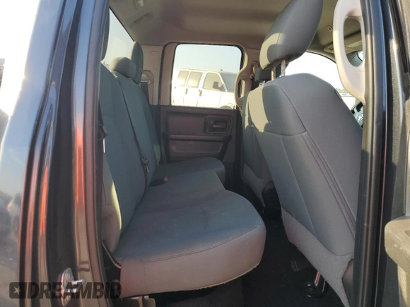 2018 Ram 1500 Express z VIN 1C6RR6FT6JS216921, wystawiony jako Copart lot #52891955 z przebiegiem 143 371 mil mil oraz Szkoda całkowita • Salvage title. Historia ofert i sprzedaży dostępna na DreamBid. Obrazek 10.