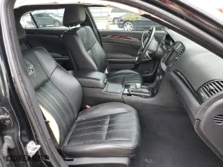 2019 Chrysler 300 with VIN 2C3CCABG5KH609415, listed as a Copart auction lot 58640732 with NaN miles and Clean Title. Bid and sale history available at carsss.com. Image 5.