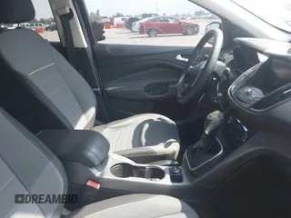 2013 Ford Escape SE с VIN 1FMCU0GX2DUA46802, выставлен на аукционе IAAI как лот 42438952 с пробегом 181 028 миль миль и . История ставок и продаж доступна на DreamBid. Изображение 5.