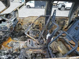 2008 Ford Super Duty F-450 DRW XL with VIN 1FTXW43R08EC05881, listed as a Copart auction lot 83112764 with 0 mi miles and Non Repairable. Bid and sale history available at carsss.com. Image 7.